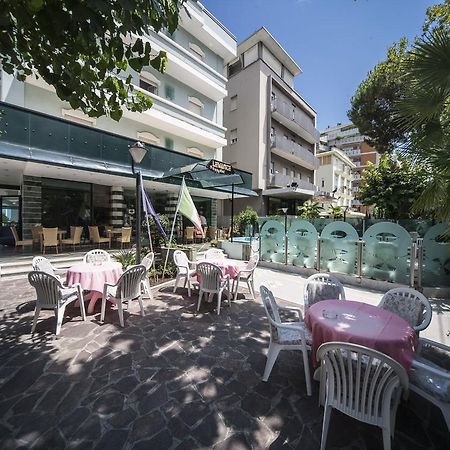 Hotel Levante Rimini Exterior foto