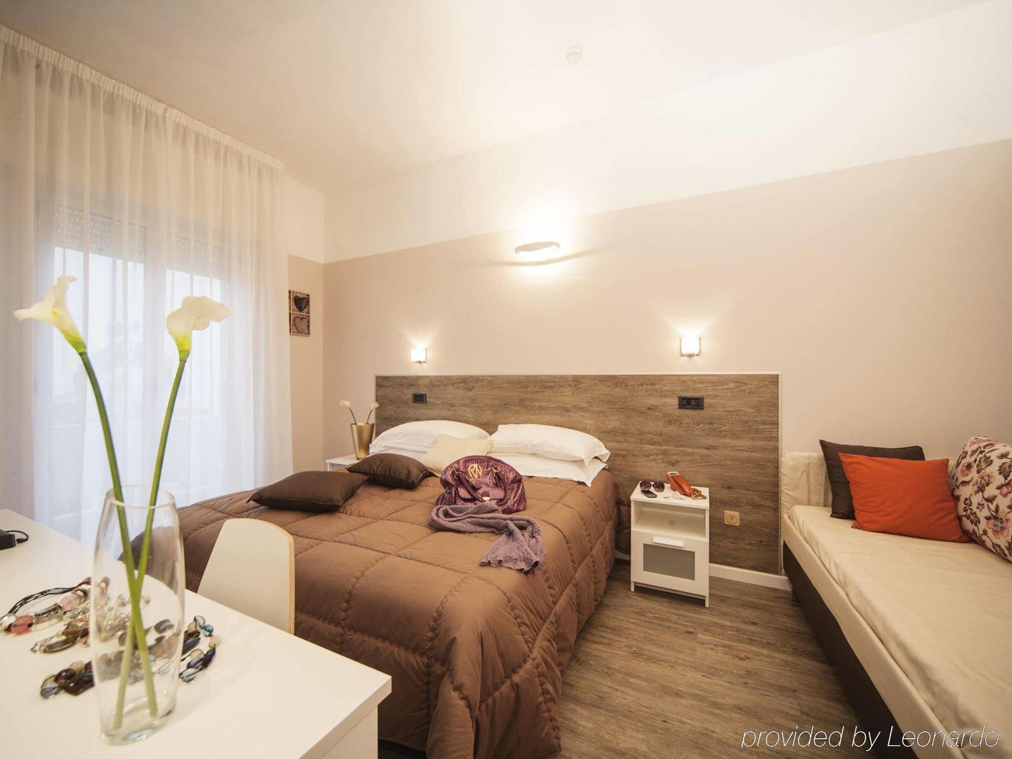 Hotel Levante Rimini Exterior foto